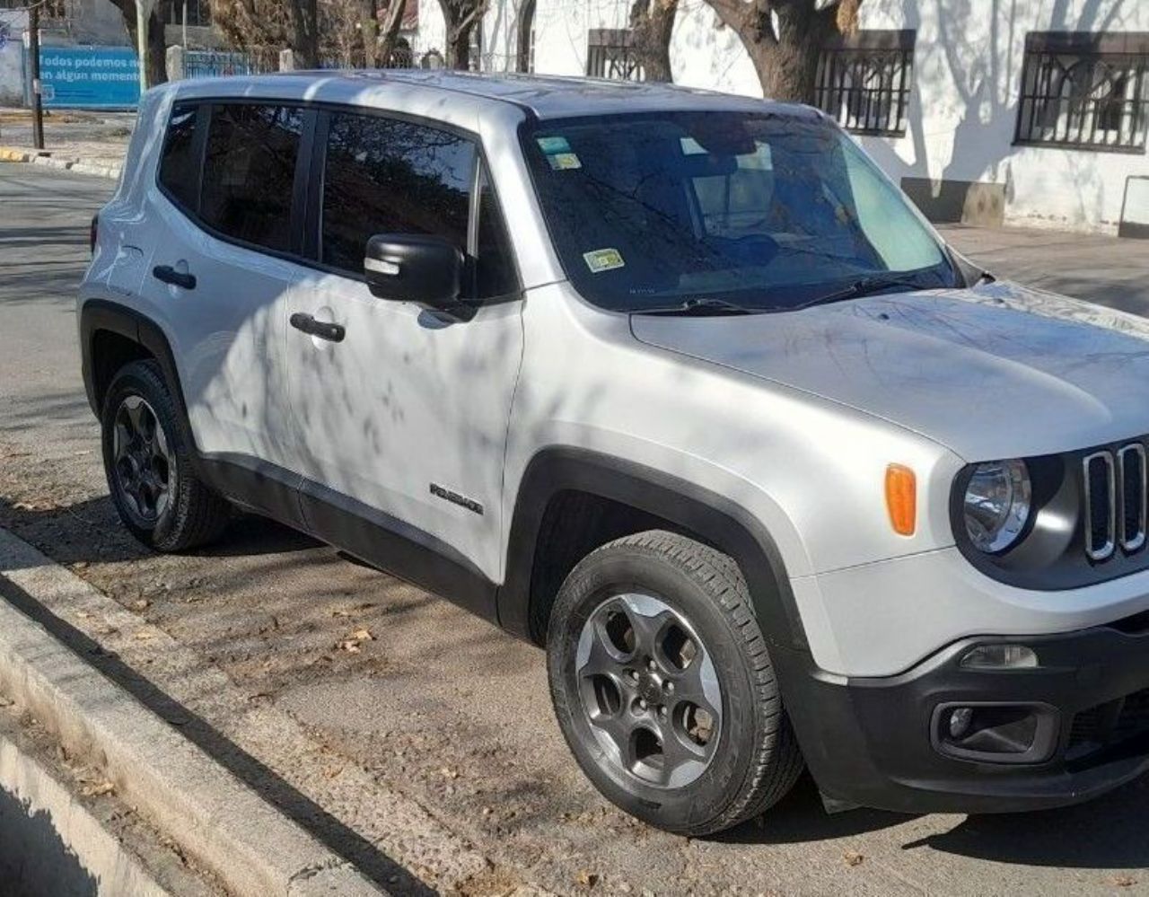 Jeep Renegade Usado Financiado en Mendoza, deRuedas