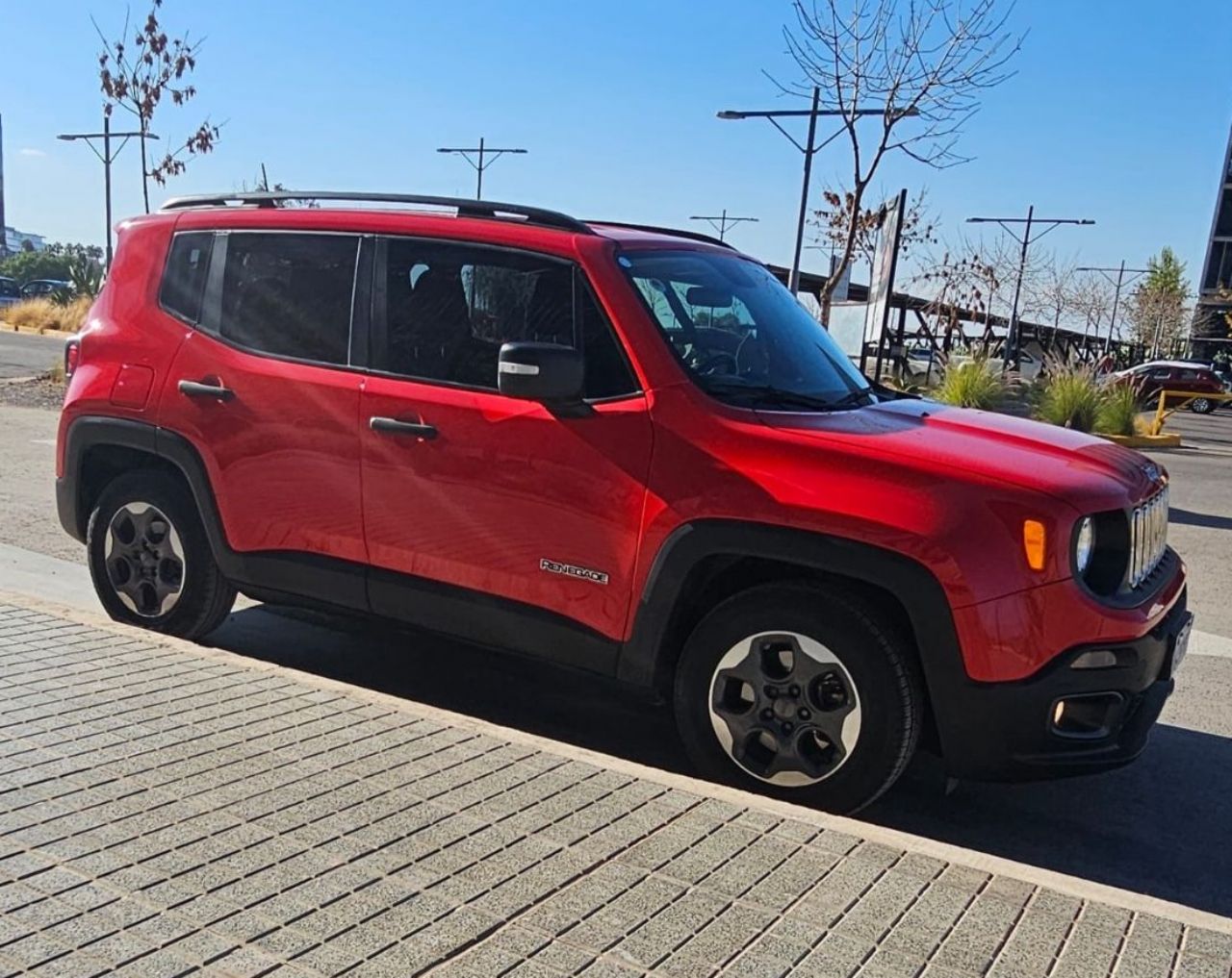 Jeep Renegade Usado en Mendoza, deRuedas