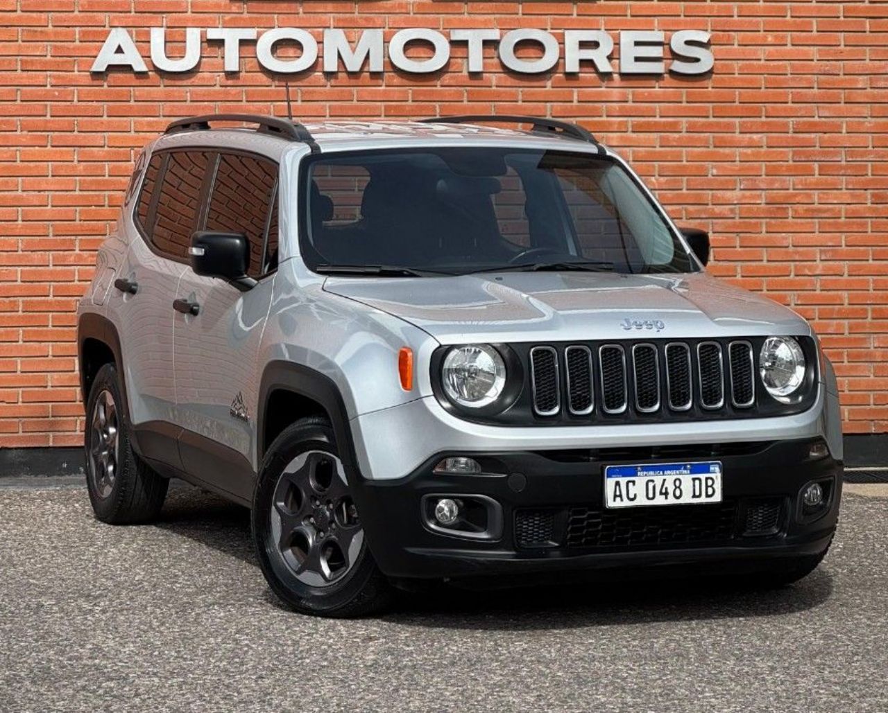 Jeep Renegade Usado Financiado en Córdoba, deRuedas