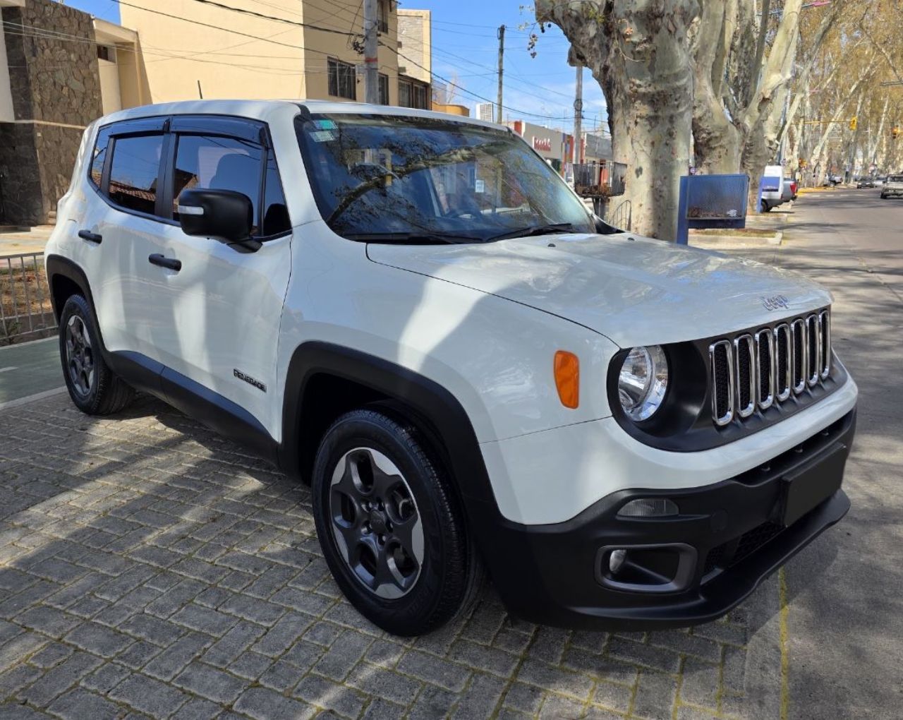 Jeep Renegade Usado en Mendoza, deRuedas