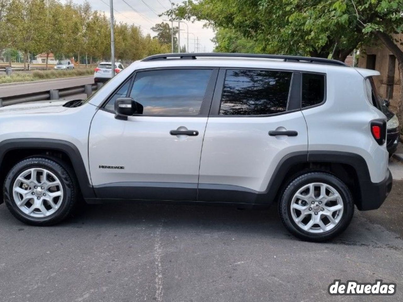 Jeep Renegade Usado en Mendoza, deRuedas