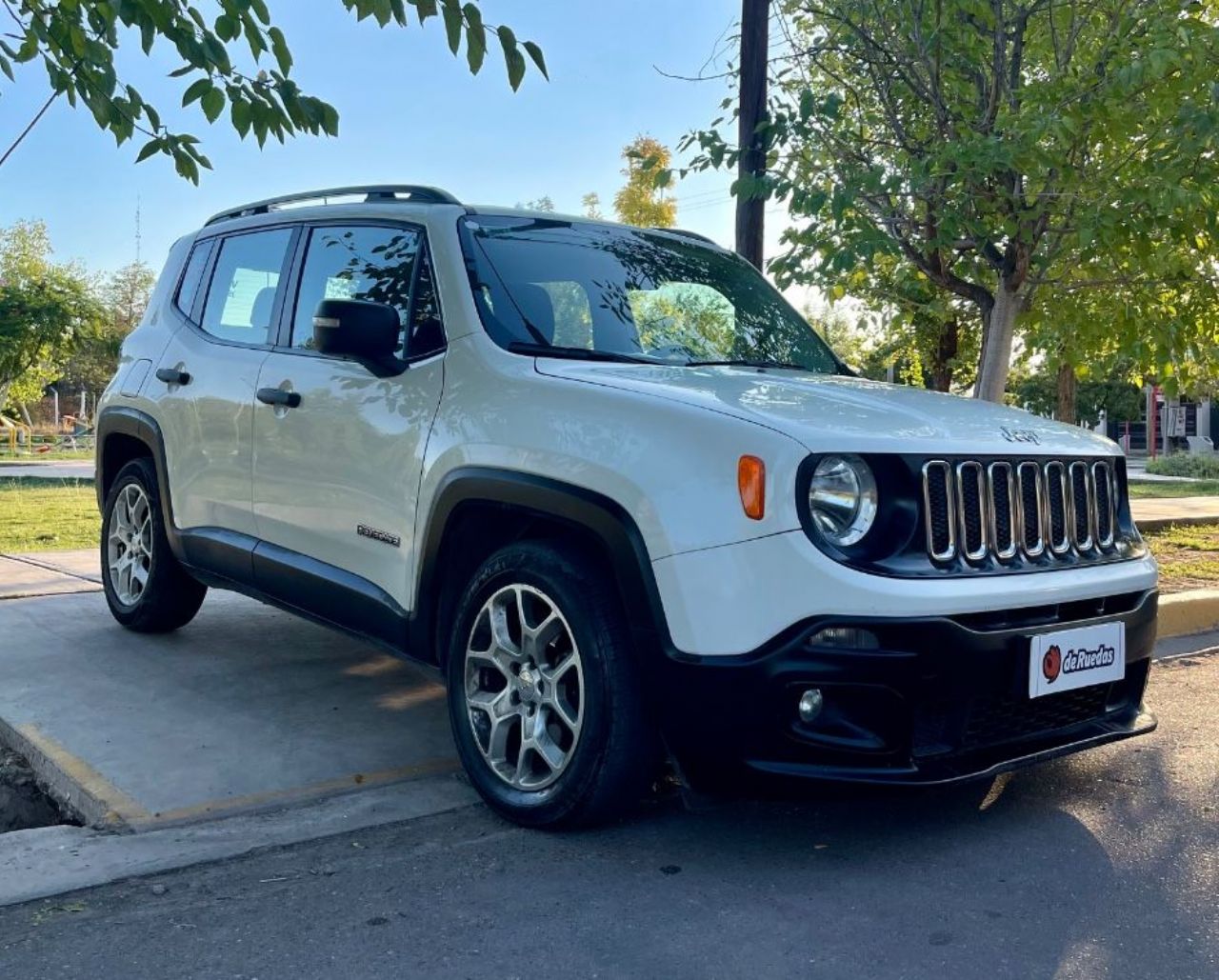 Jeep Renegade Usado en Mendoza, deRuedas