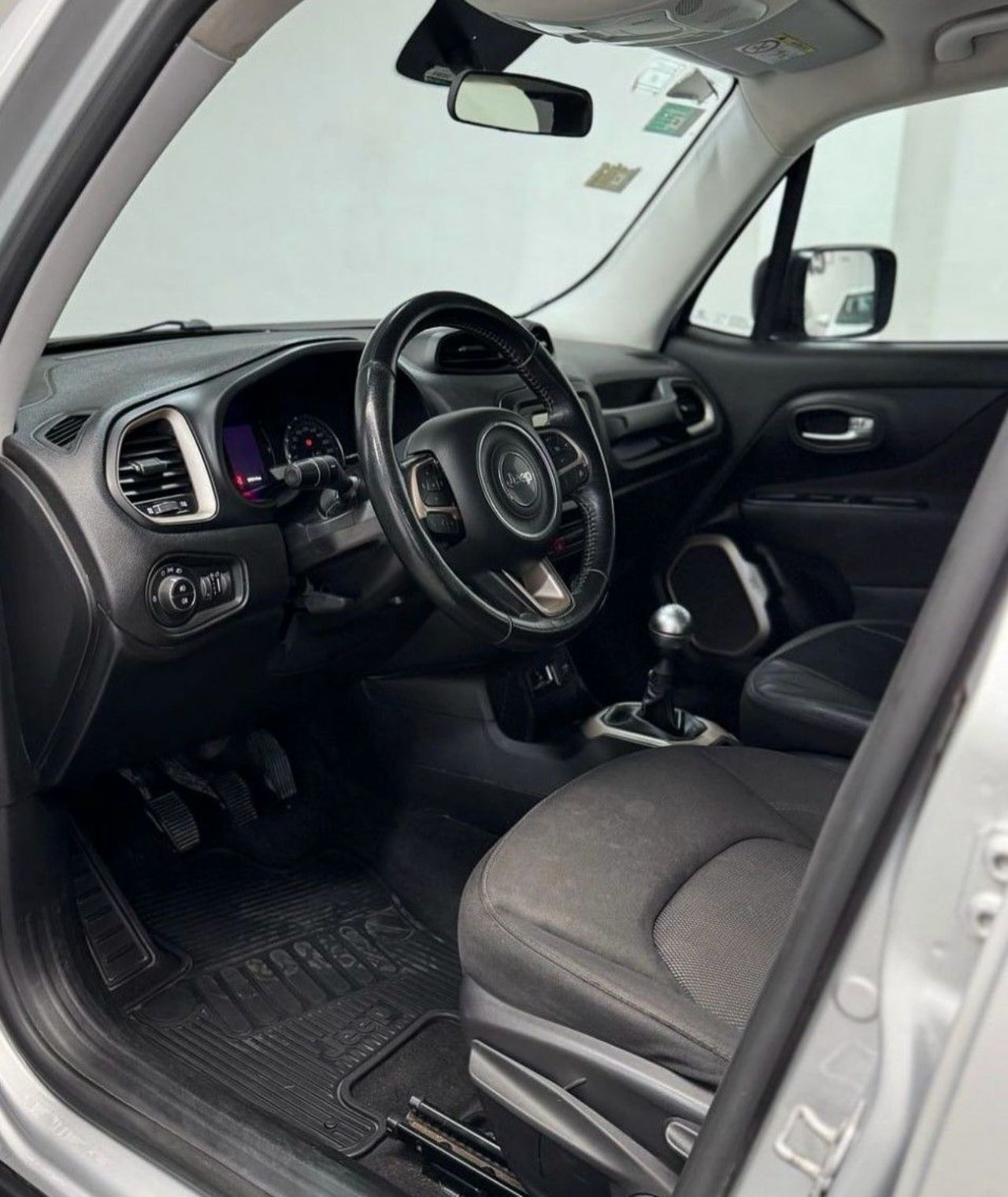 Jeep Renegade Usado en Buenos Aires, deRuedas