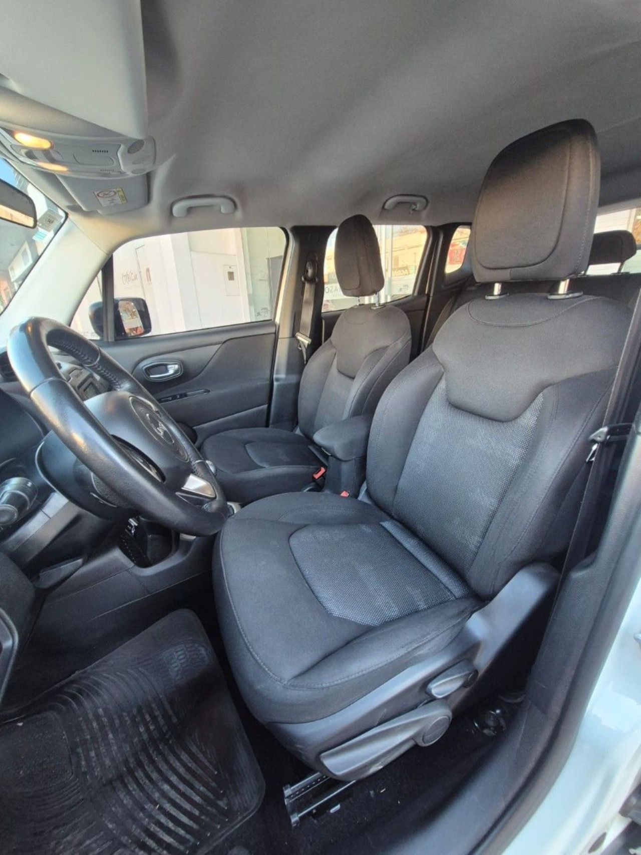 Jeep Renegade Usado Financiado en Mendoza, deRuedas