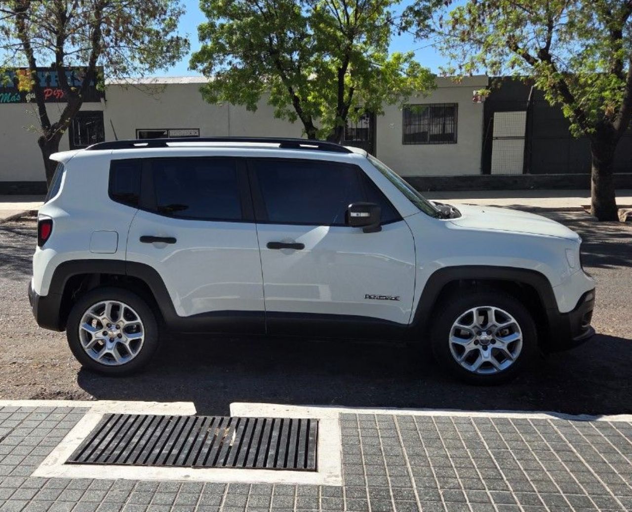 Jeep Renegade Usado en Mendoza, deRuedas