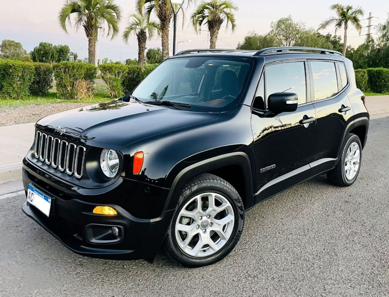 Jeep Renegade Usado Financiado en Mendoza, deRuedas