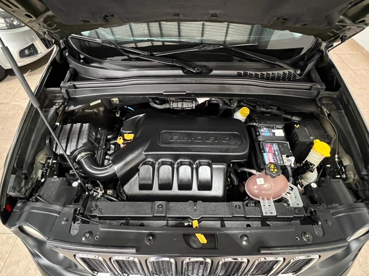 Jeep Renegade Usado Financiado en Córdoba, deRuedas