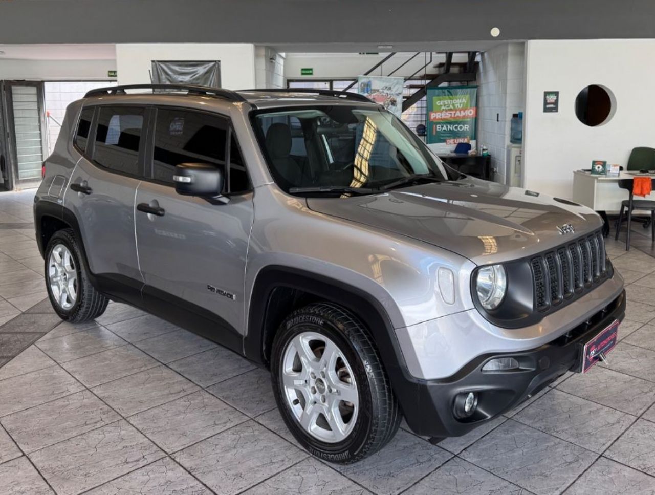 Jeep Renegade Usado Financiado en Córdoba, deRuedas