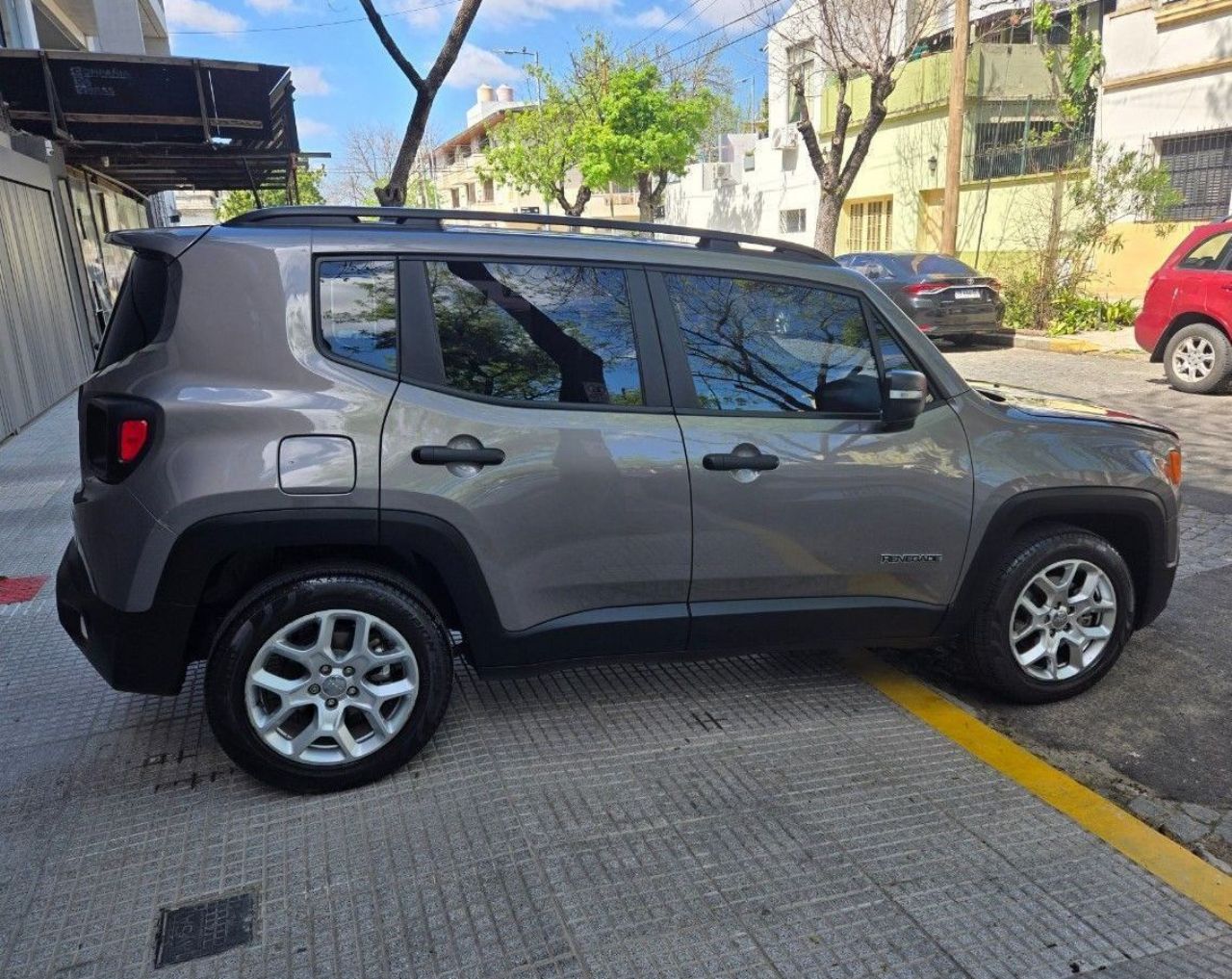 Jeep Renegade Usado en Buenos Aires, deRuedas