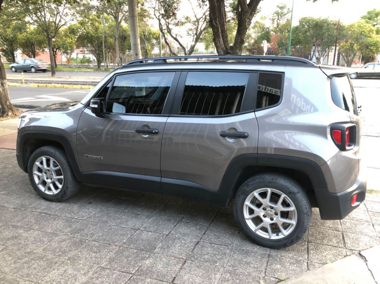 Jeep Renegade Usado en Salta, deRuedas