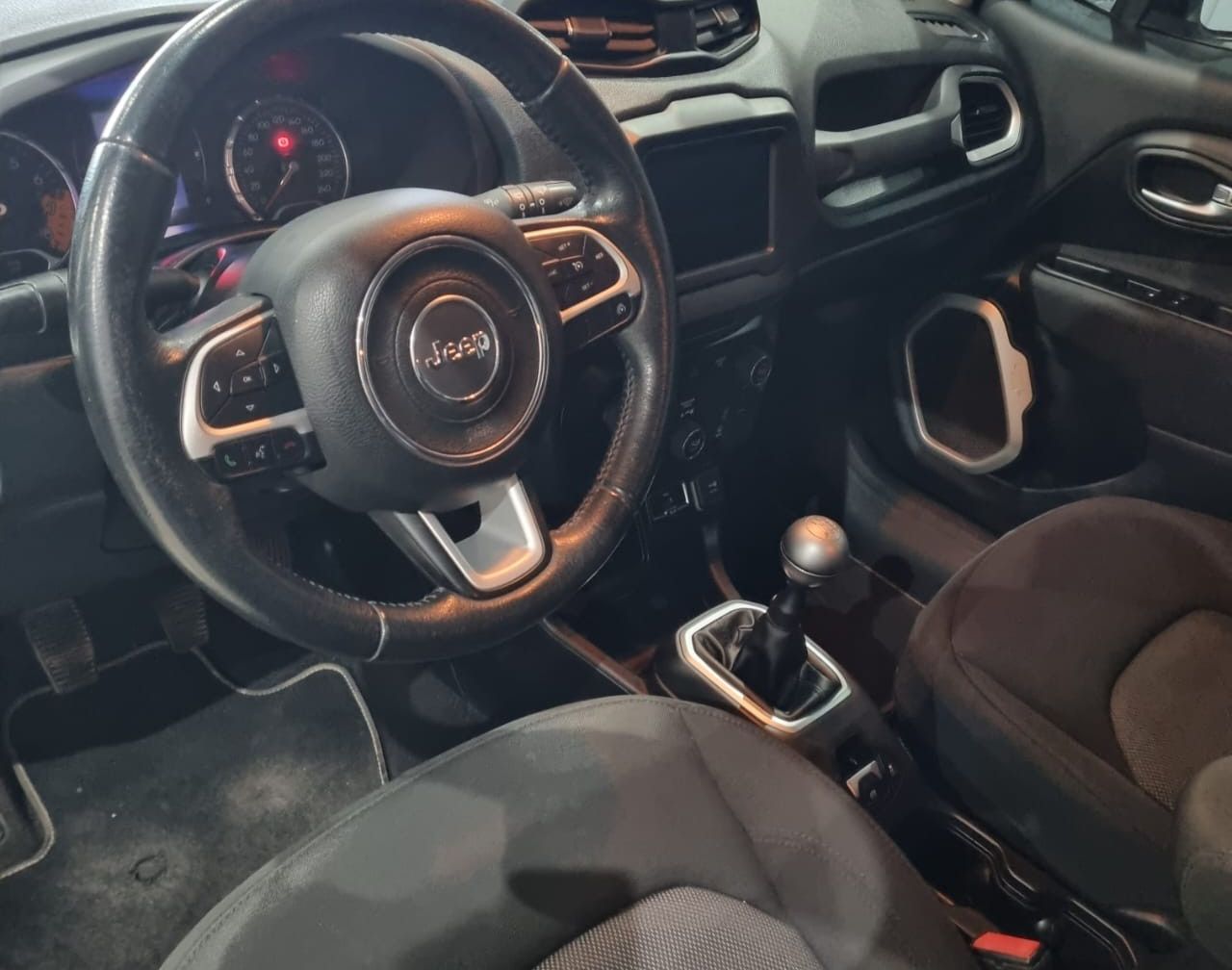 Jeep Renegade Usado en Mendoza, deRuedas