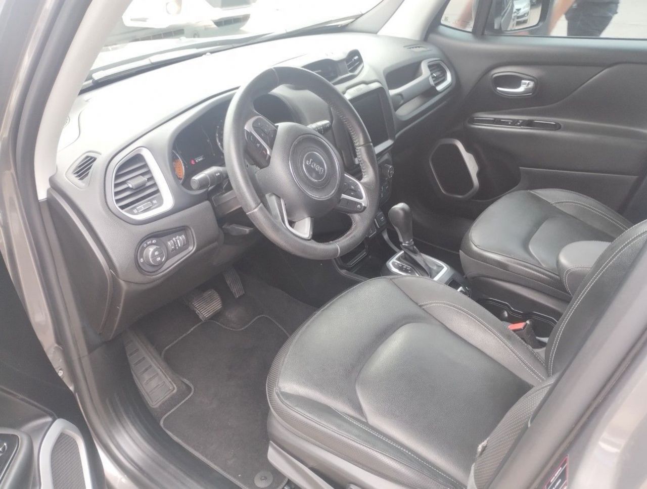 Jeep Renegade Usado en Mendoza, deRuedas
