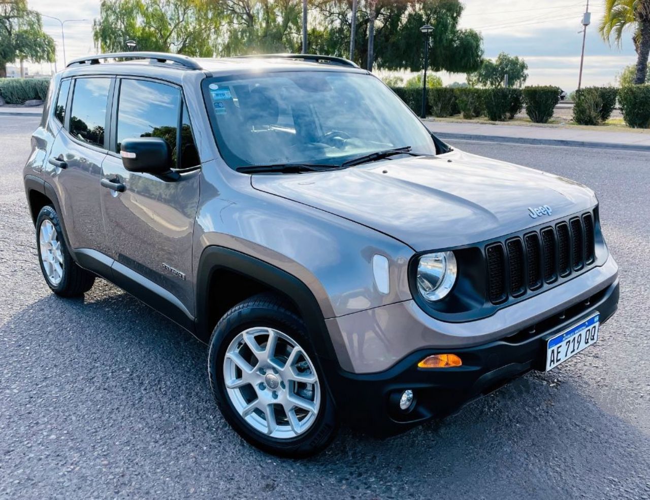 Jeep Renegade Usado Financiado en Mendoza, deRuedas
