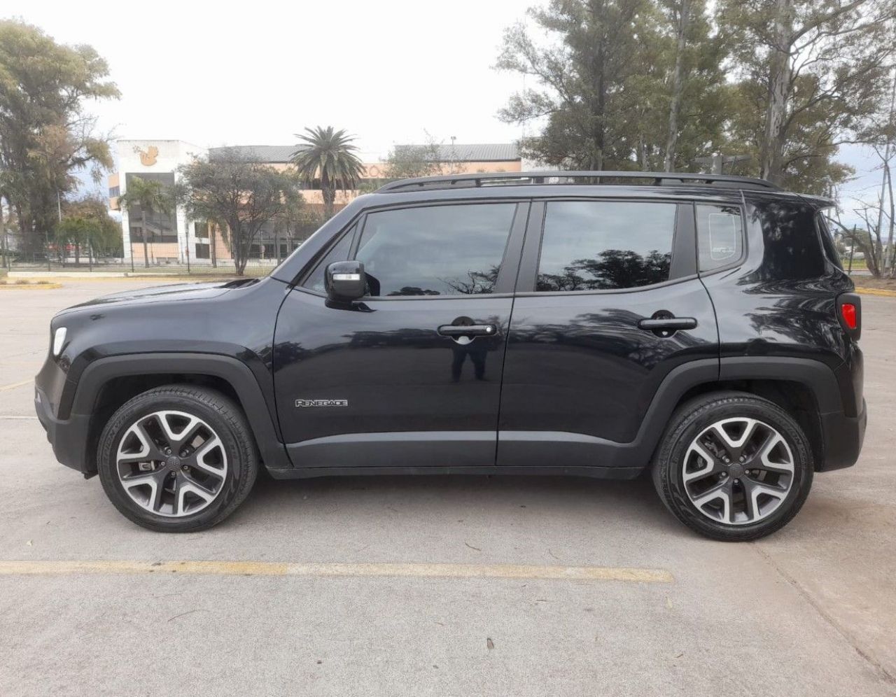 Jeep Renegade Usado Financiado en Córdoba, deRuedas