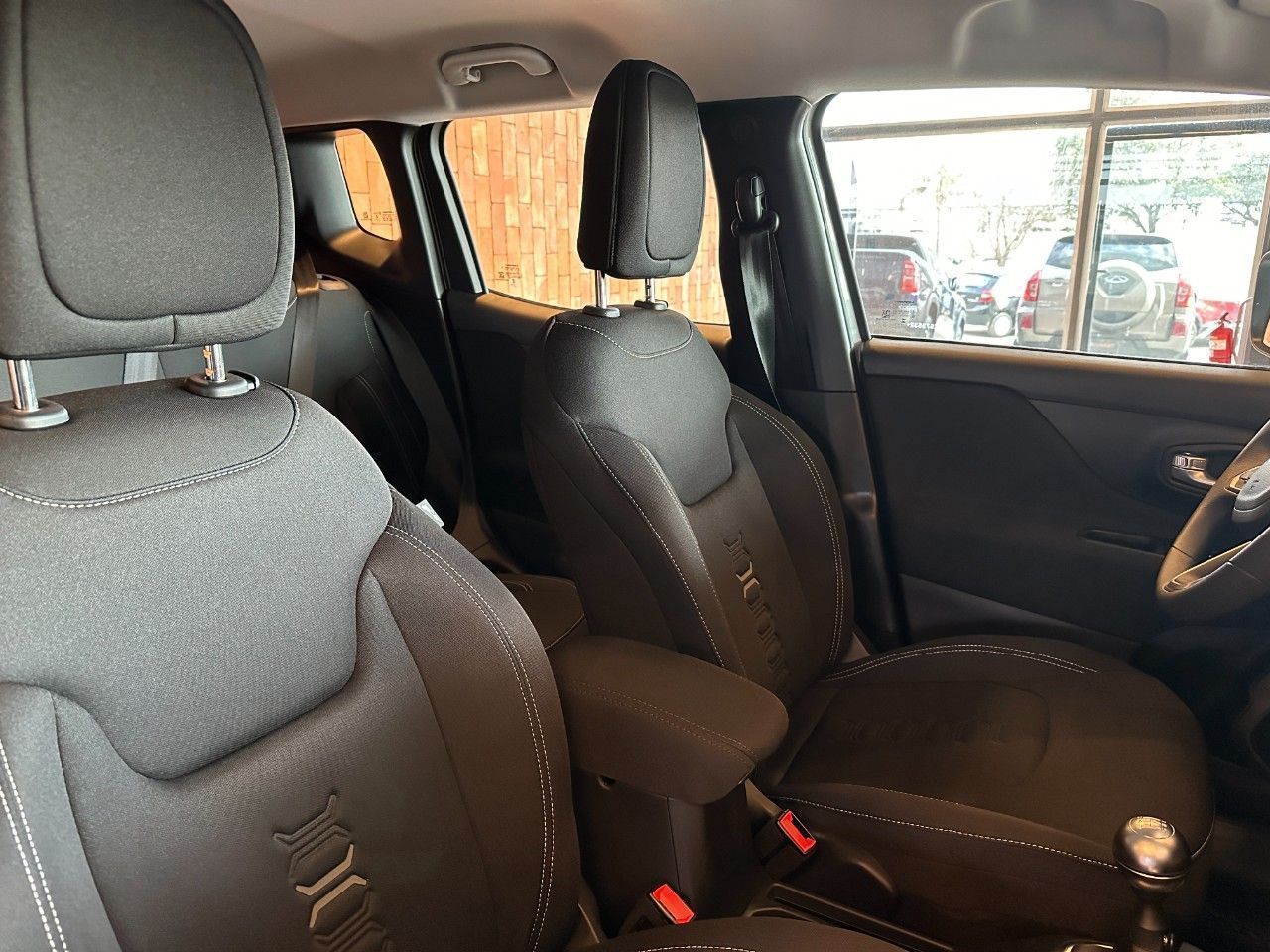 Jeep Renegade Nuevo en Córdoba, deRuedas