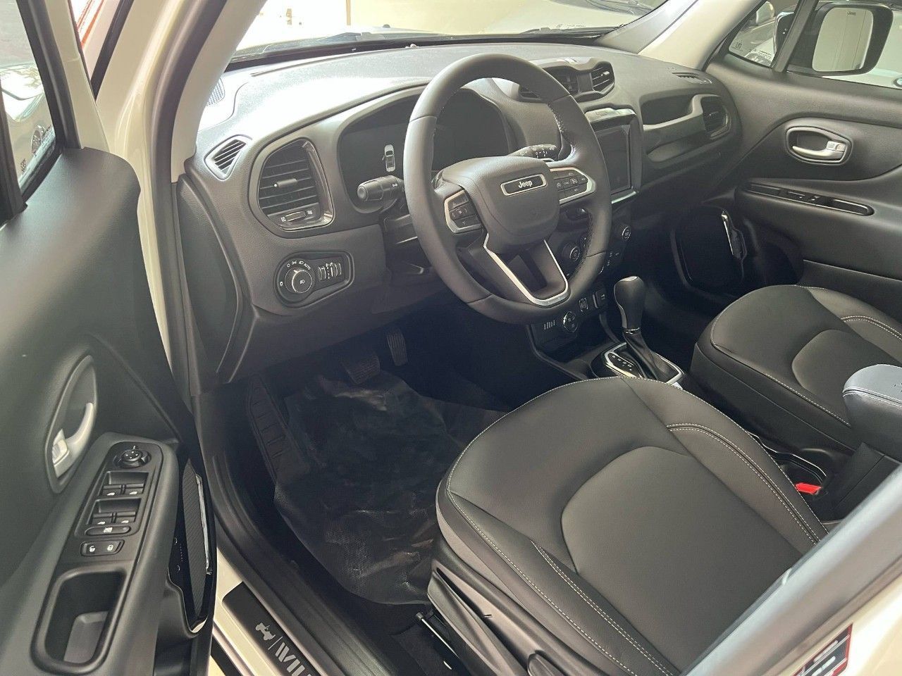 Jeep Renegade Nuevo Financiado en Mendoza, deRuedas