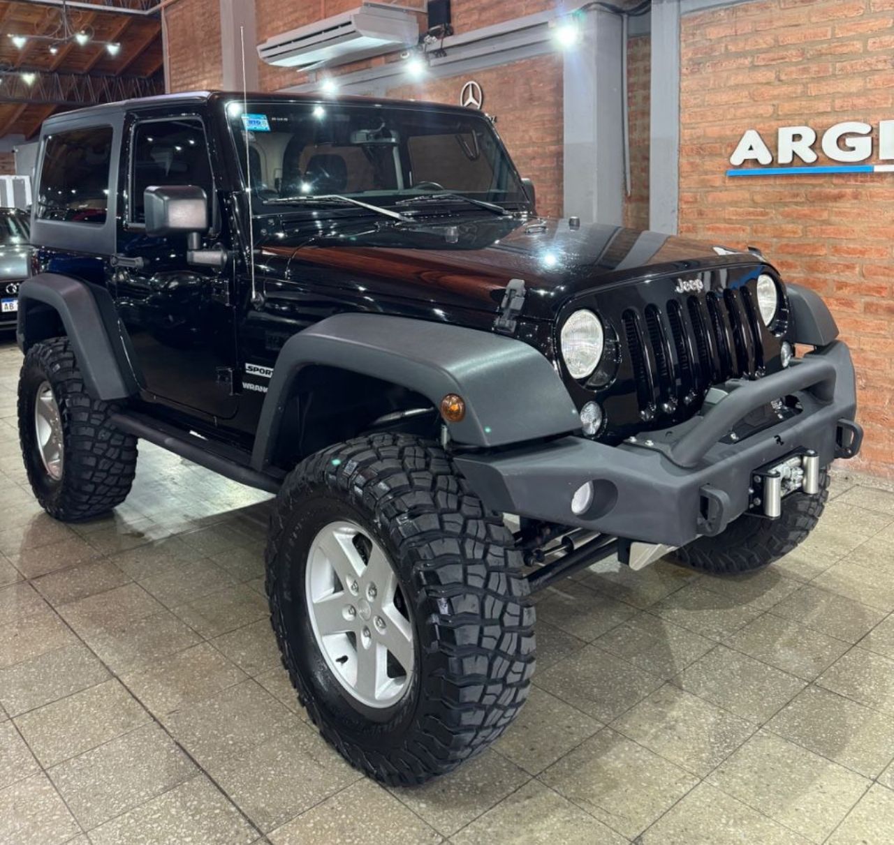 Jeep Wrangler Usado Financiado en San Juan, deRuedas