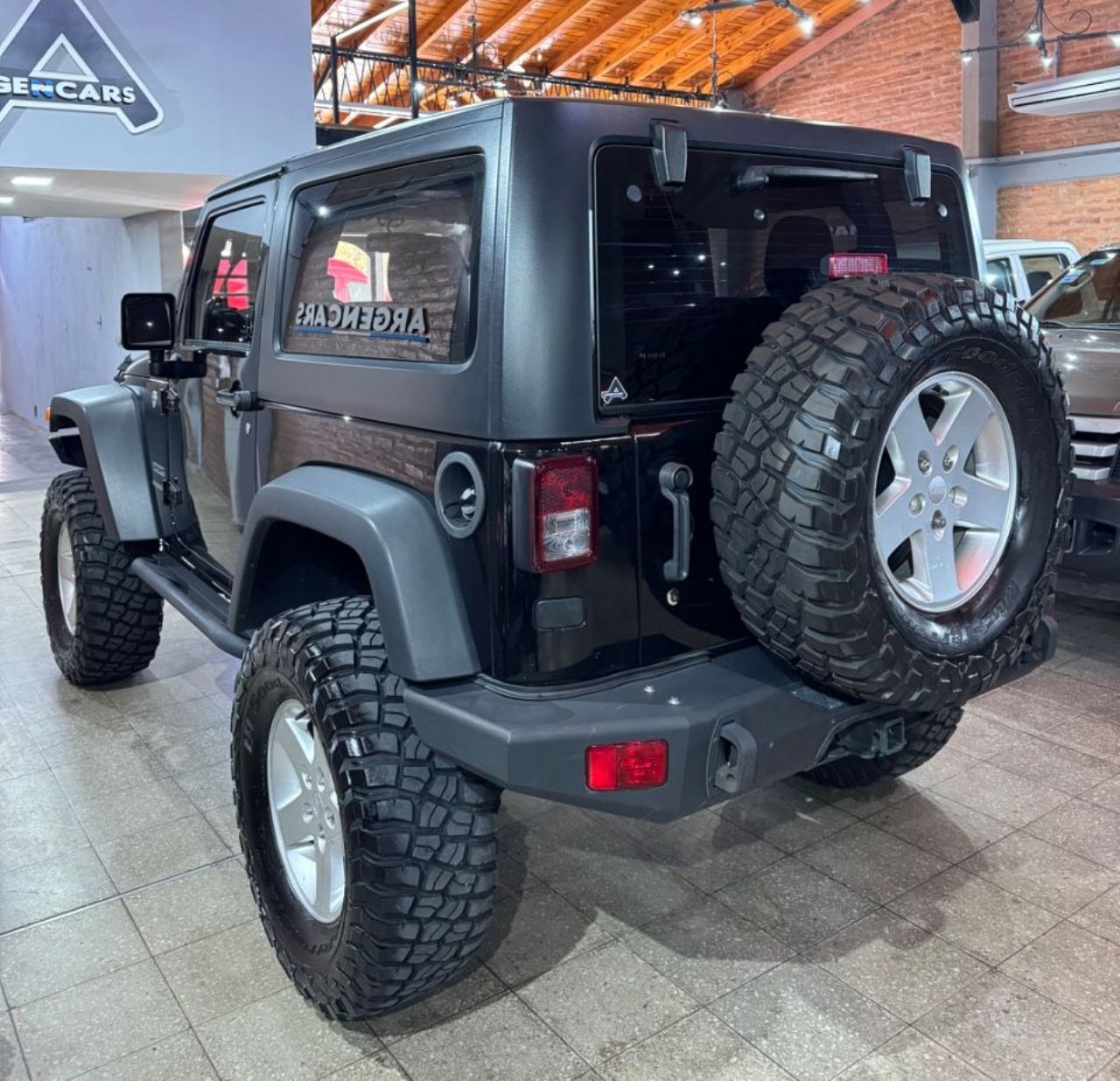 Jeep Wrangler Usado Financiado en San Juan, deRuedas