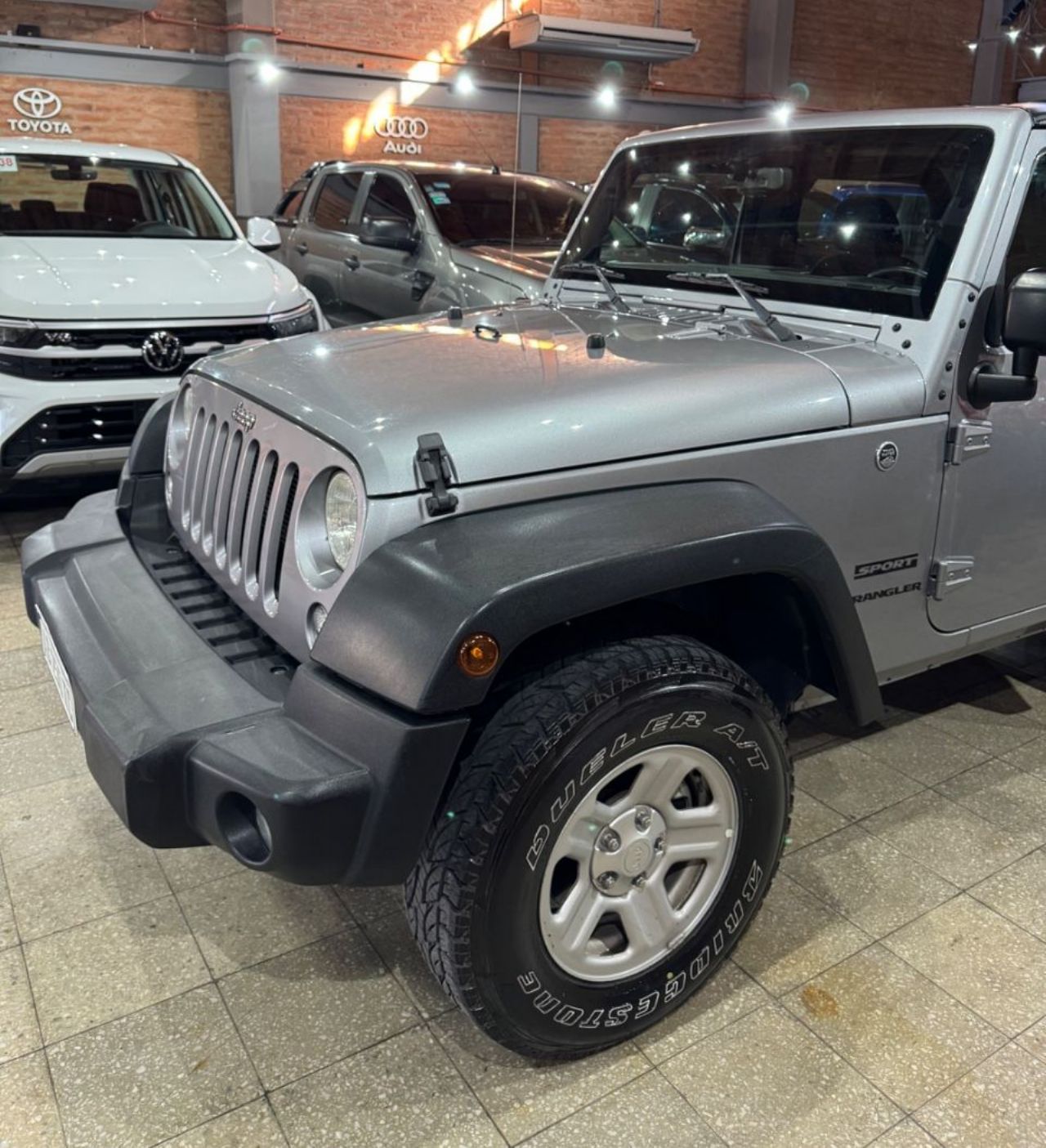 Jeep Wrangler Usado Financiado en San Juan, deRuedas