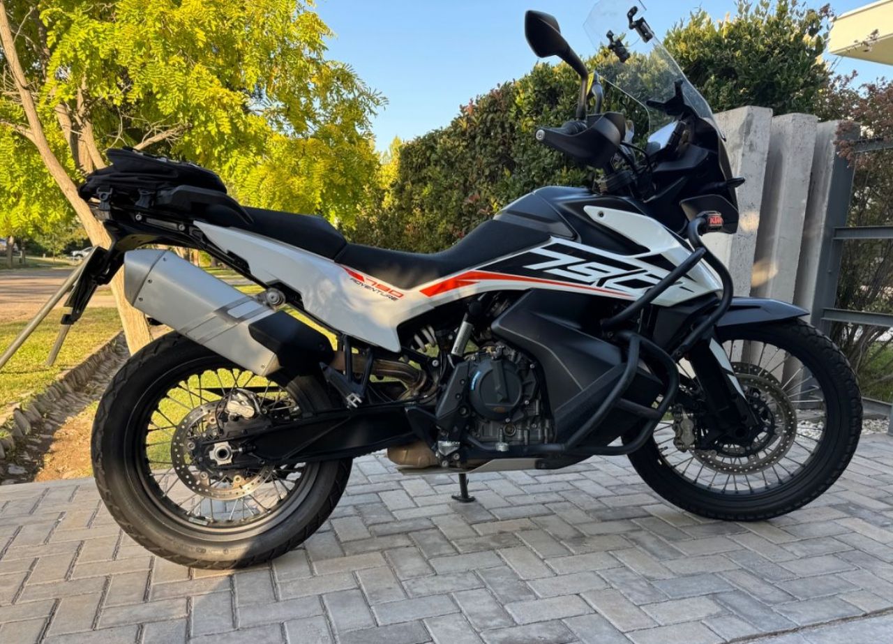 KTM Adventure Usada en Mendoza, deRuedas