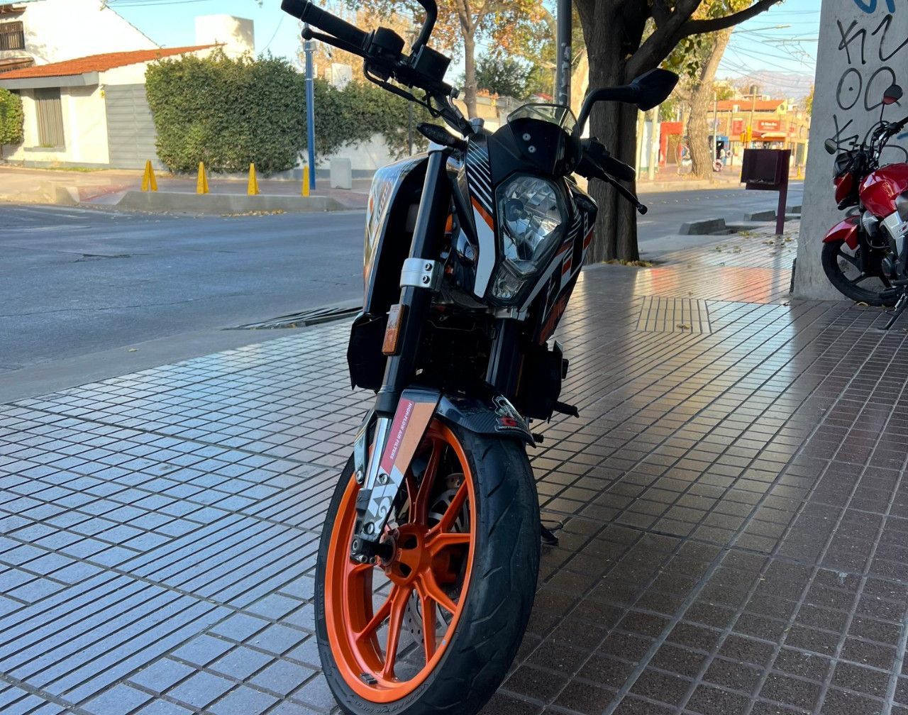 KTM Duke Usada en Mendoza, deRuedas