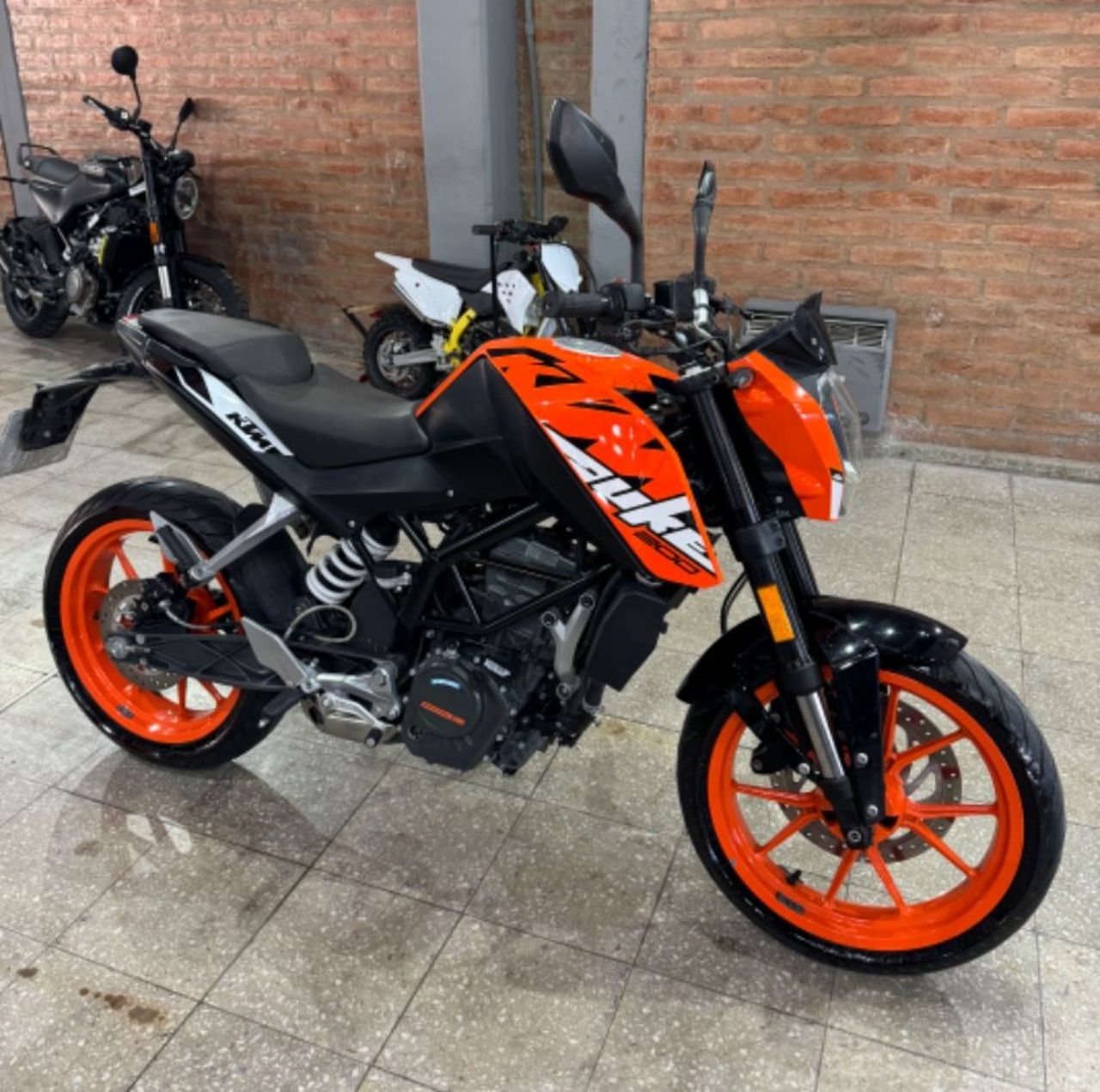 KTM Duke Usada en San Juan, deRuedas