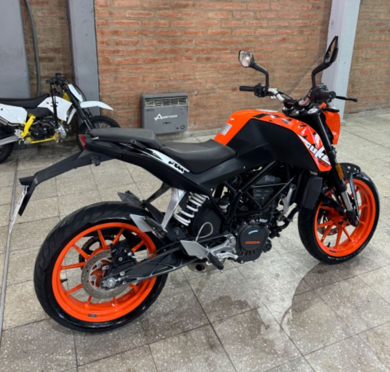 KTM Duke Usada en San Juan, deRuedas