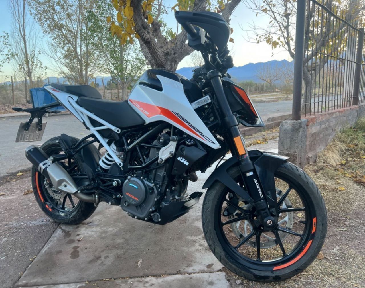 KTM Duke Usada en San Juan, deRuedas