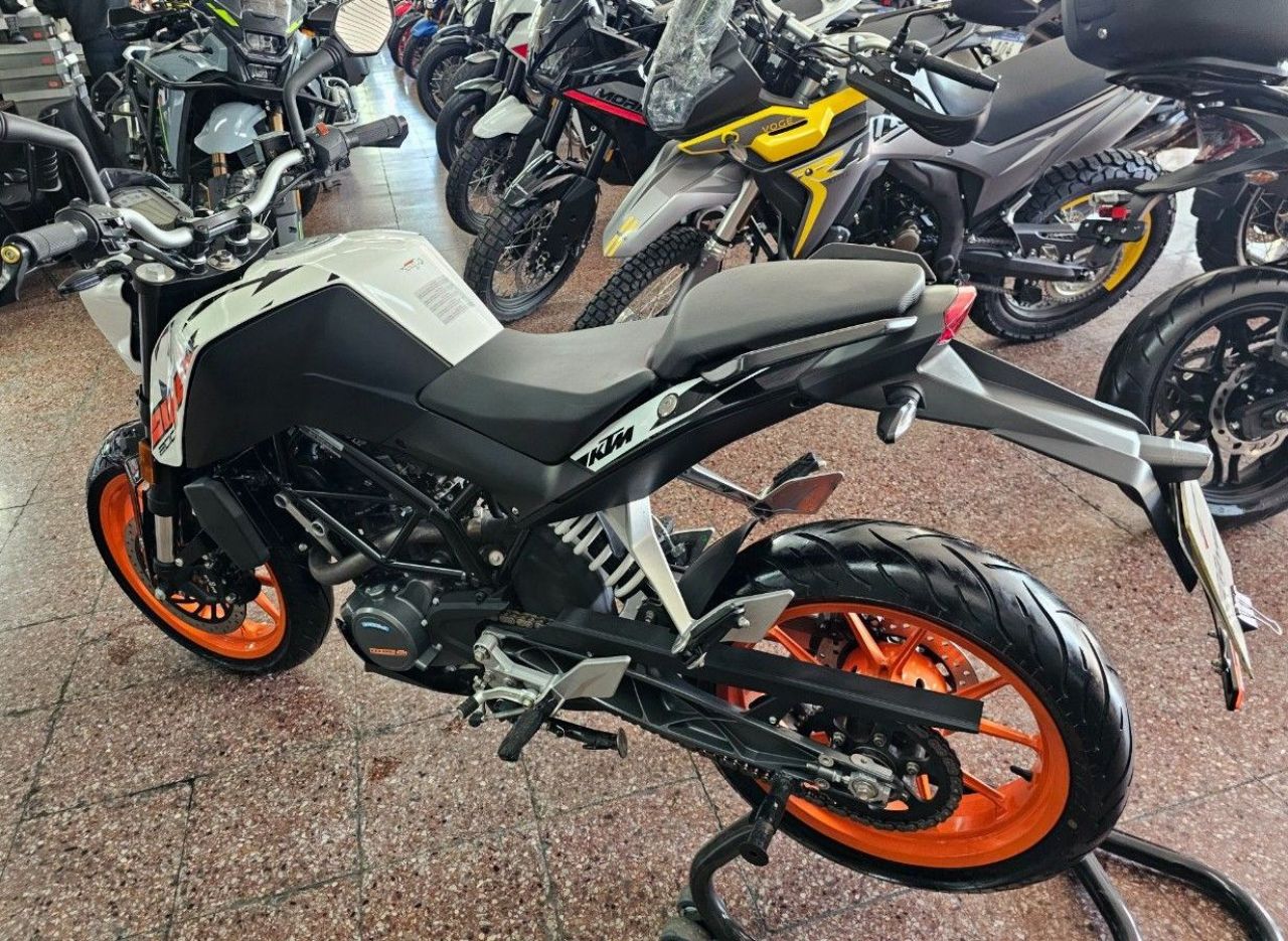 KTM Duke Usada Financiado en Mendoza, deRuedas