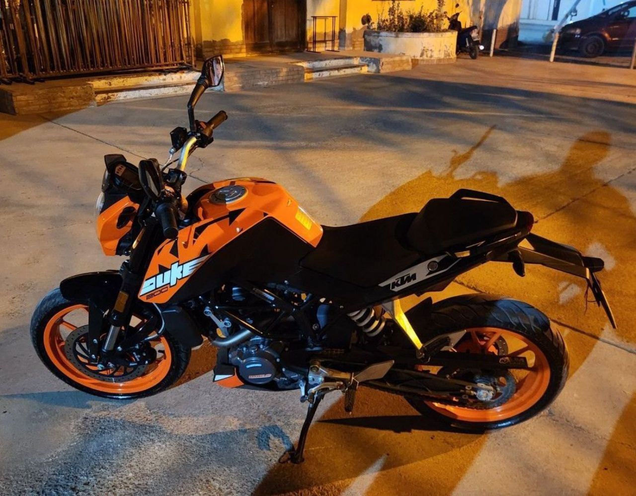KTM Duke Usada en Mendoza, deRuedas