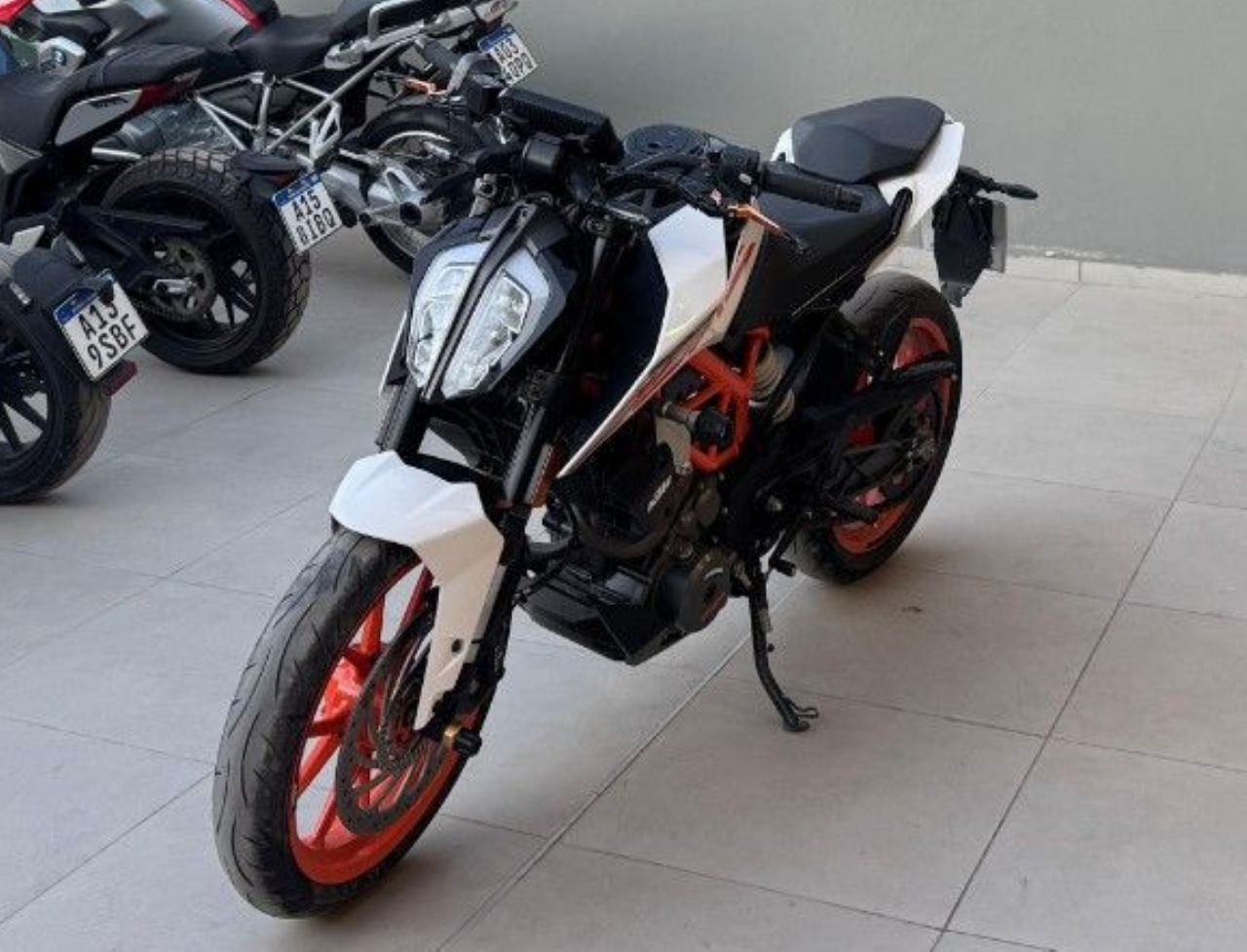 KTM Duke Usada Financiado en San Juan, deRuedas