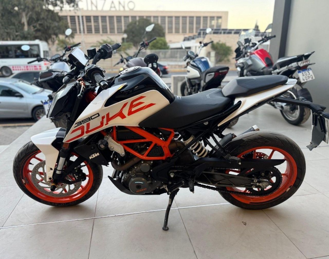 KTM Duke Usada Financiado en San Juan, deRuedas