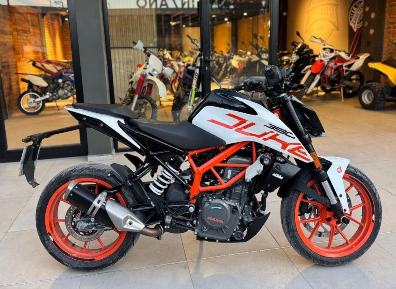 KTM Duke Usada Financiado en San Juan, deRuedas
