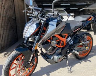 KTM Duke Usada en San Juan