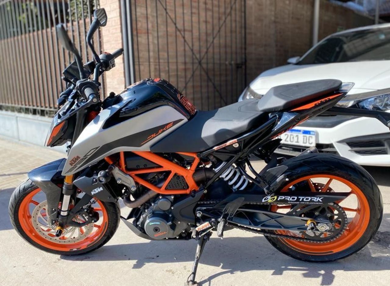 KTM Duke Usada en San Juan, deRuedas