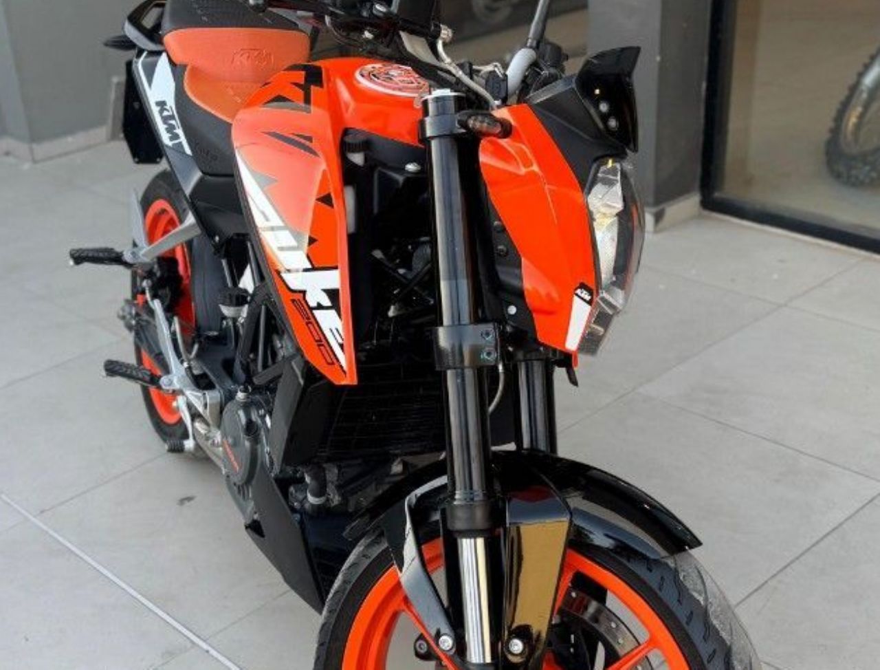 KTM Duke Usada Financiado en San Juan, deRuedas