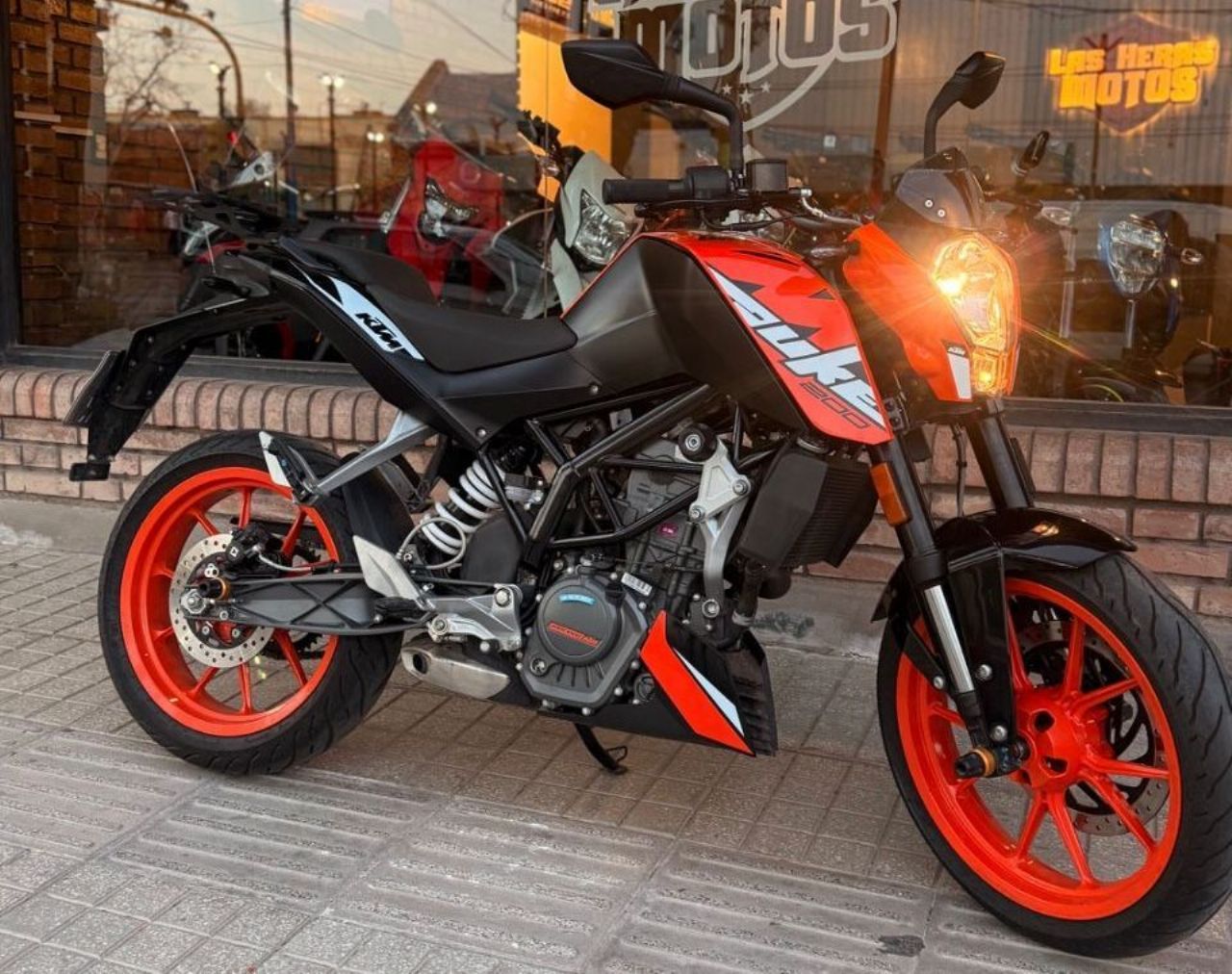 KTM Duke Usada Financiado en Mendoza, deRuedas
