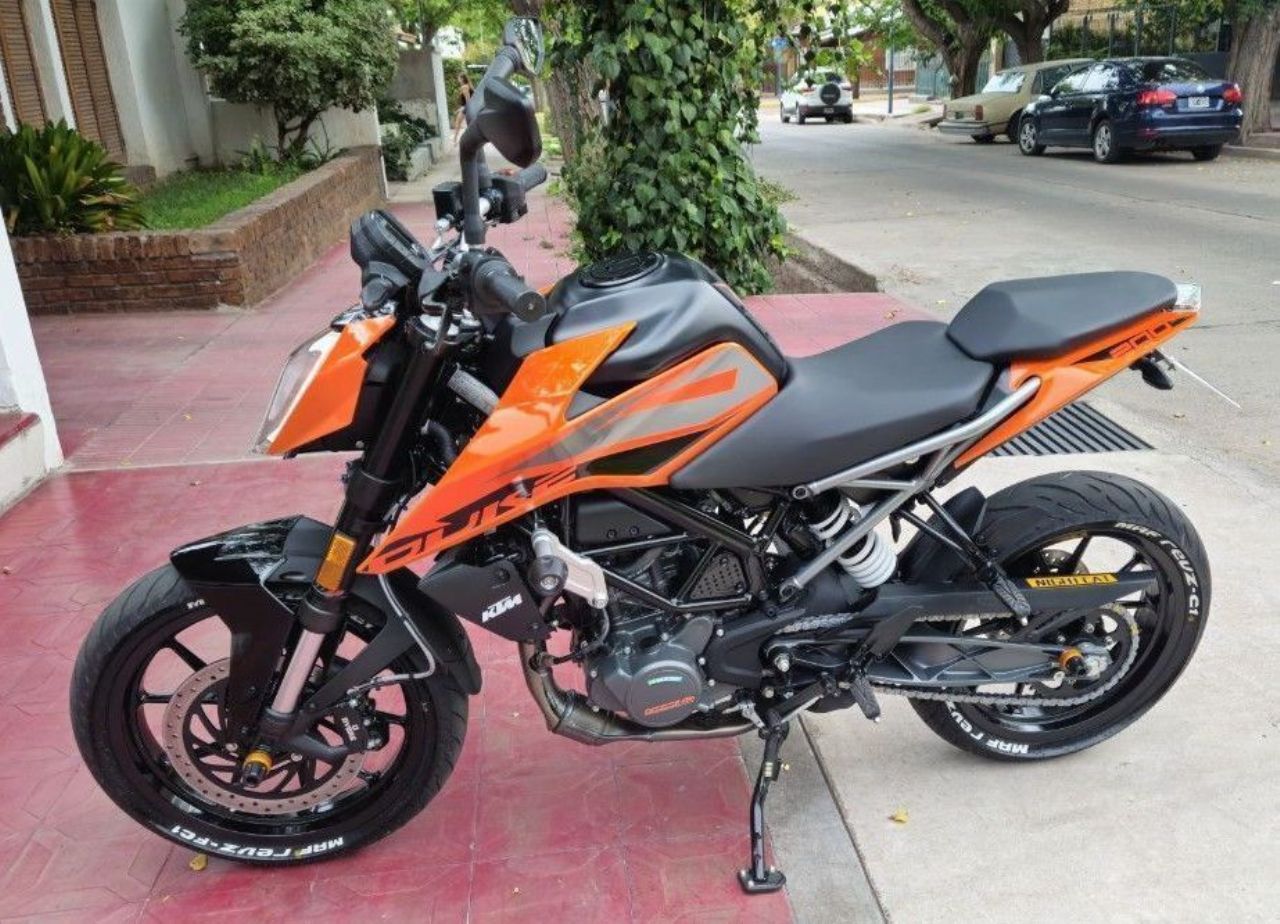 KTM Duke Usada en Mendoza, deRuedas