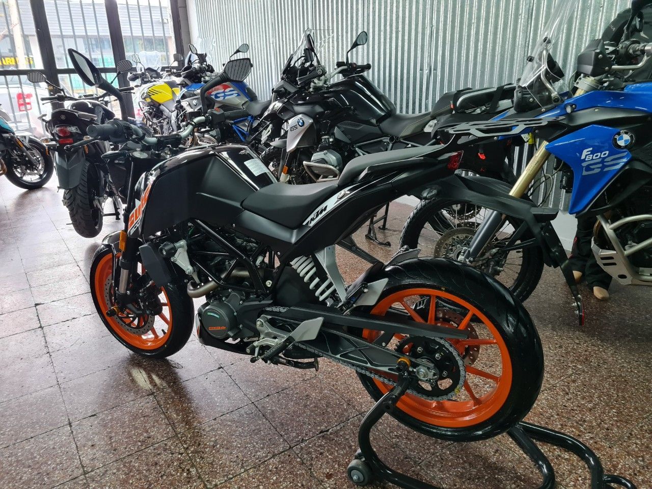 KTM Duke Nueva en Mendoza, deRuedas