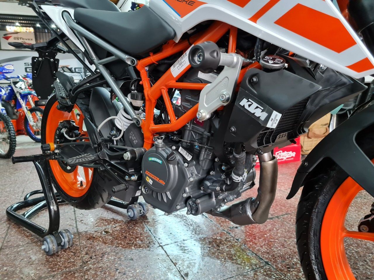 KTM Duke Nueva en Mendoza, deRuedas