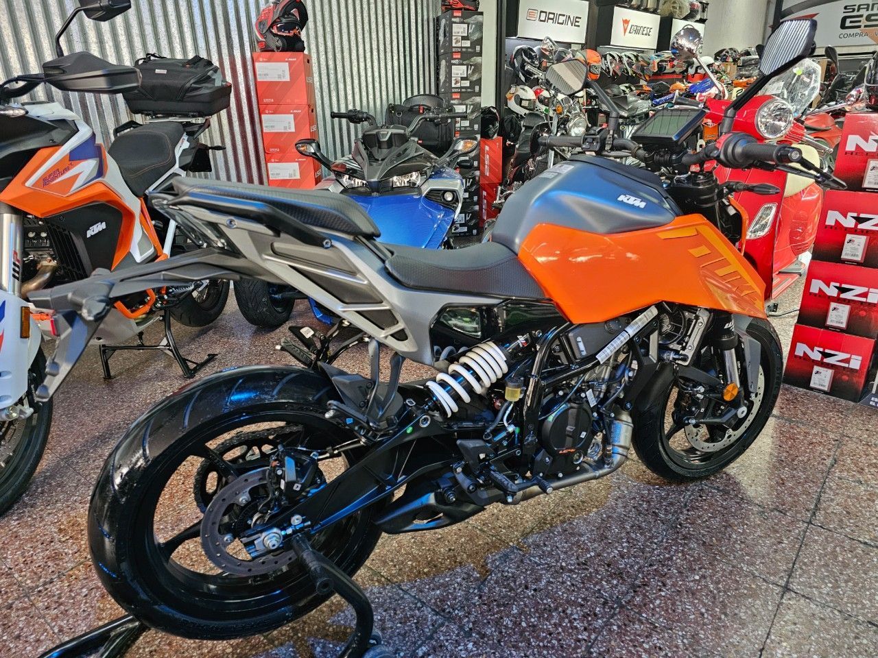 KTM Duke Nueva Financiado en Mendoza, deRuedas