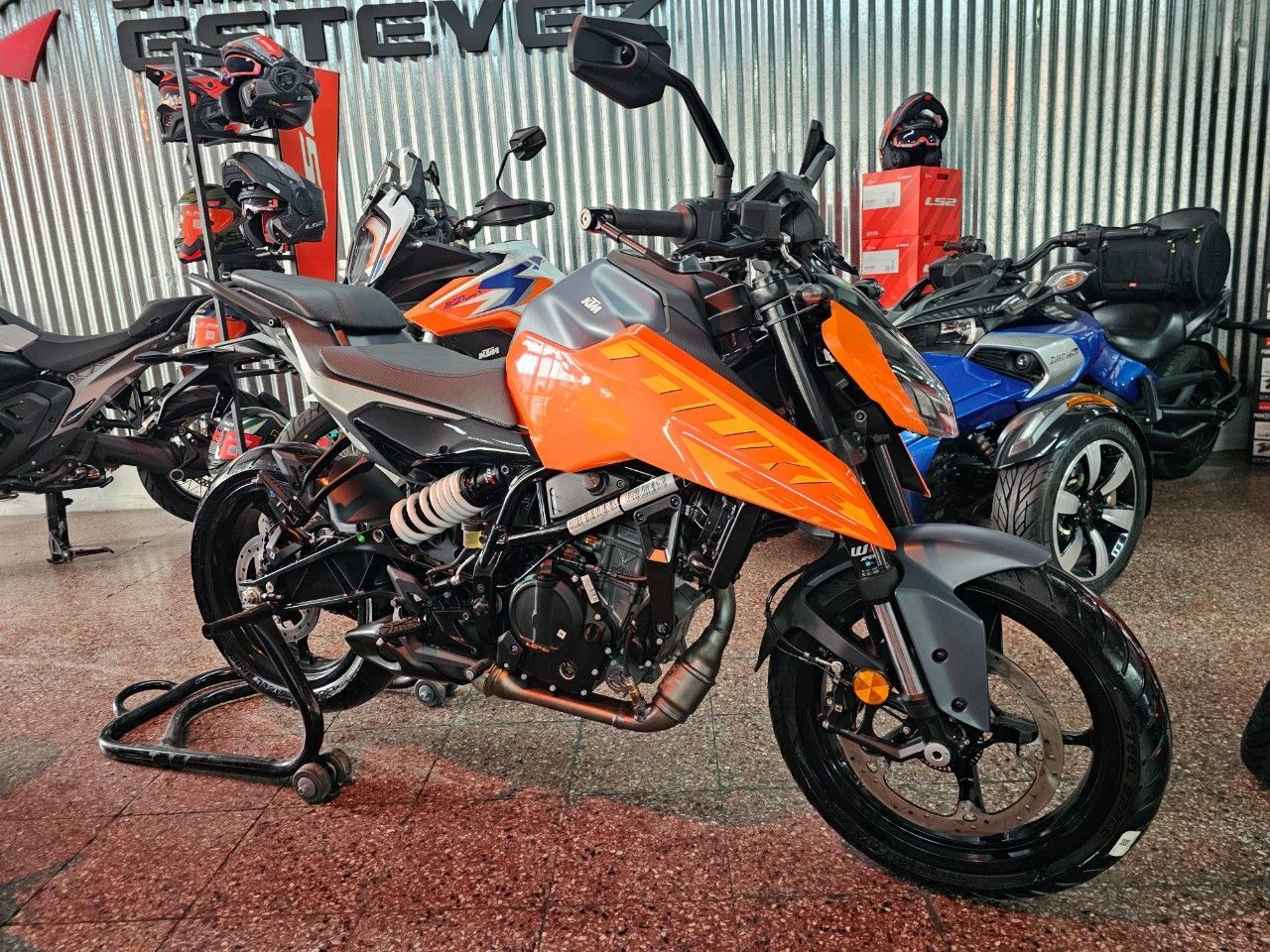 KTM Duke Nueva Financiado en Mendoza, deRuedas