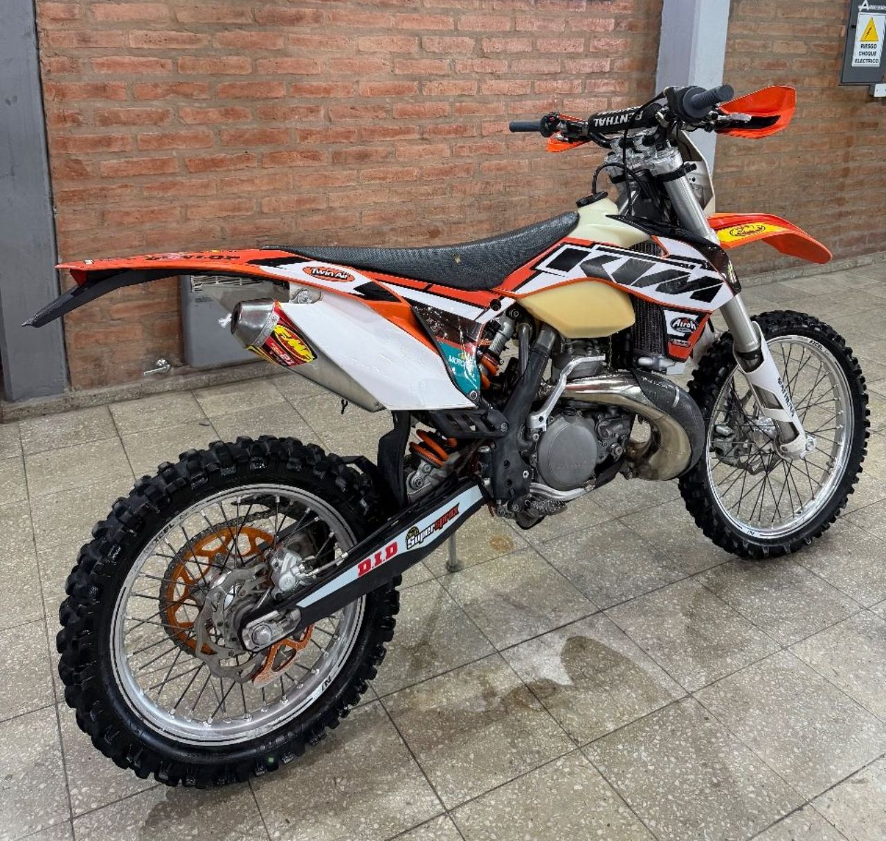 KTM EXC Usada en San Juan, deRuedas