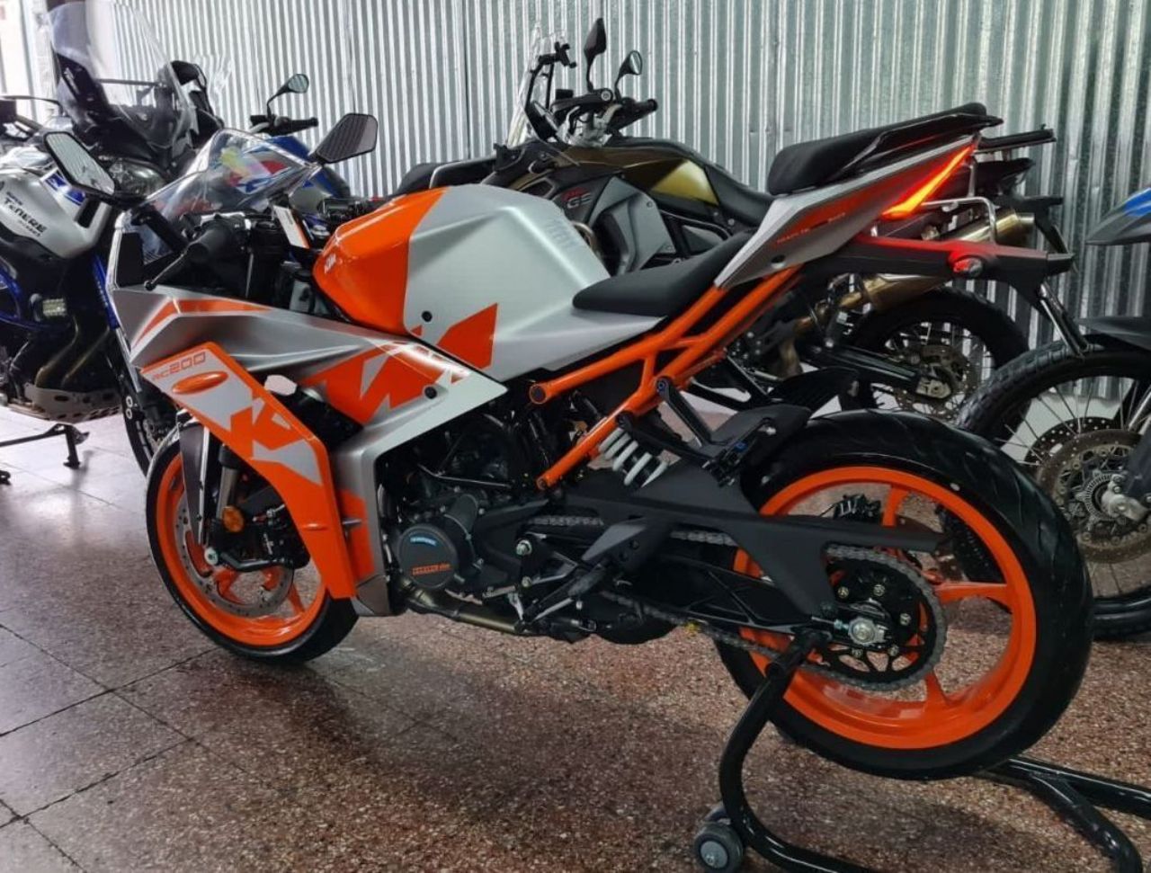 KTM RC Usada en Mendoza, deRuedas