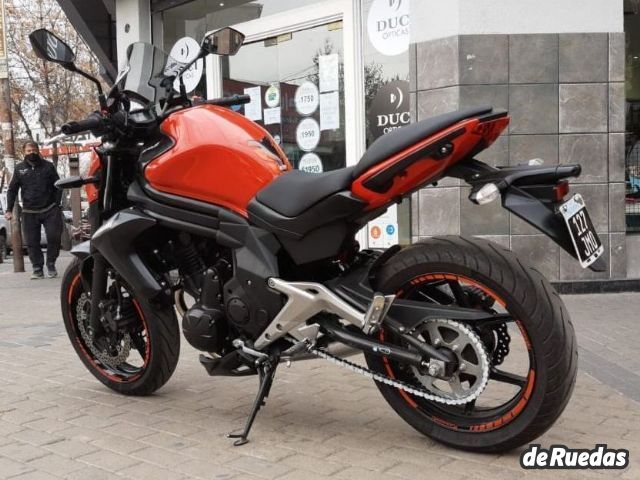 Kawasaki ER6N Usada en Mendoza, deRuedas
