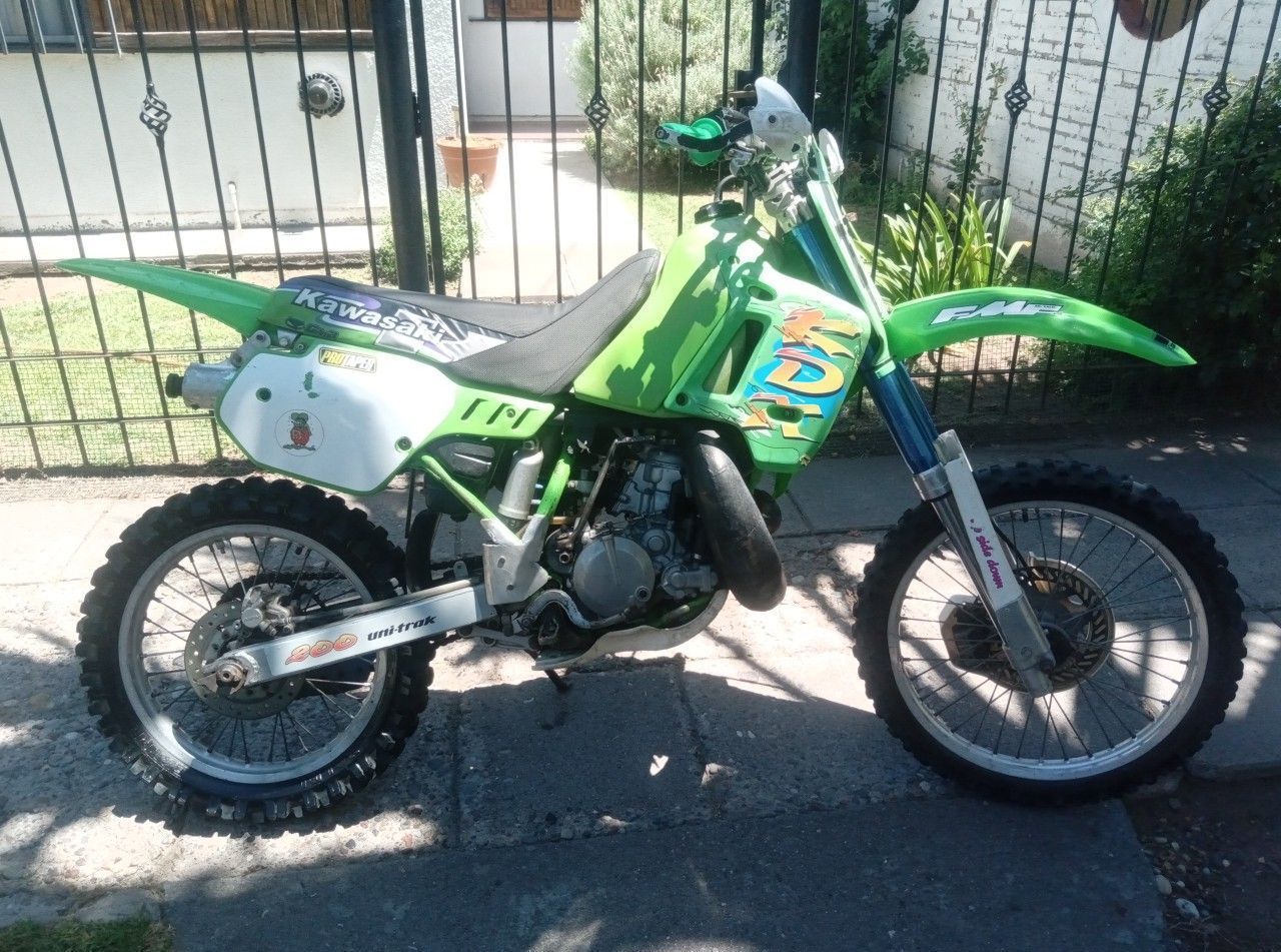 Kawasaki KDX Usada en Mendoza, deRuedas