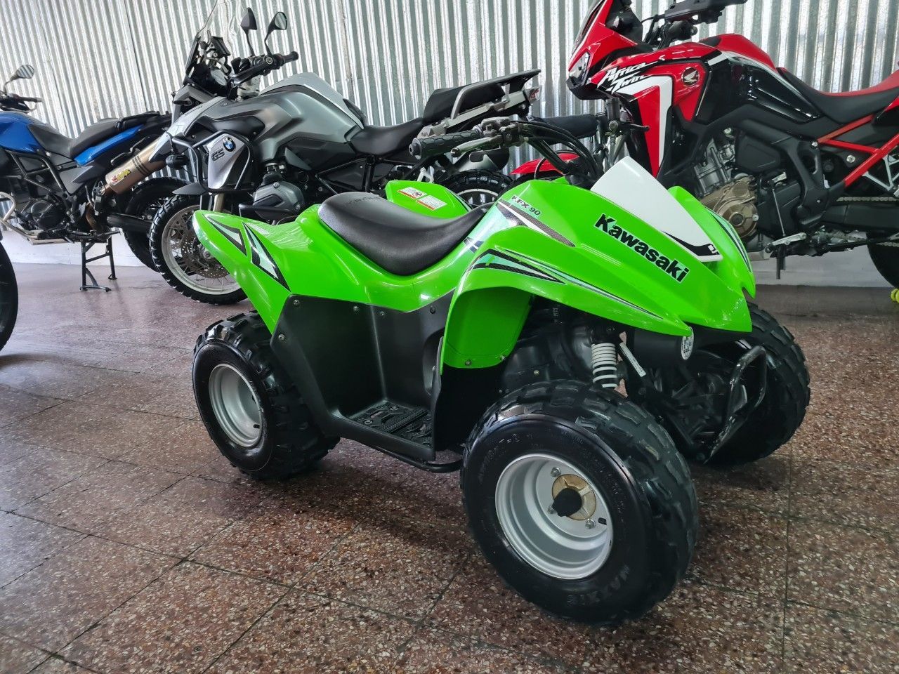 Kawasaki KFX Usado en Mendoza, deRuedas