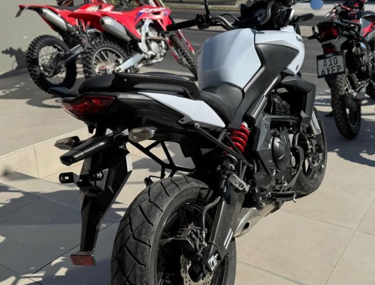 Kawasaki KLE Usada en San Juan, deRuedas