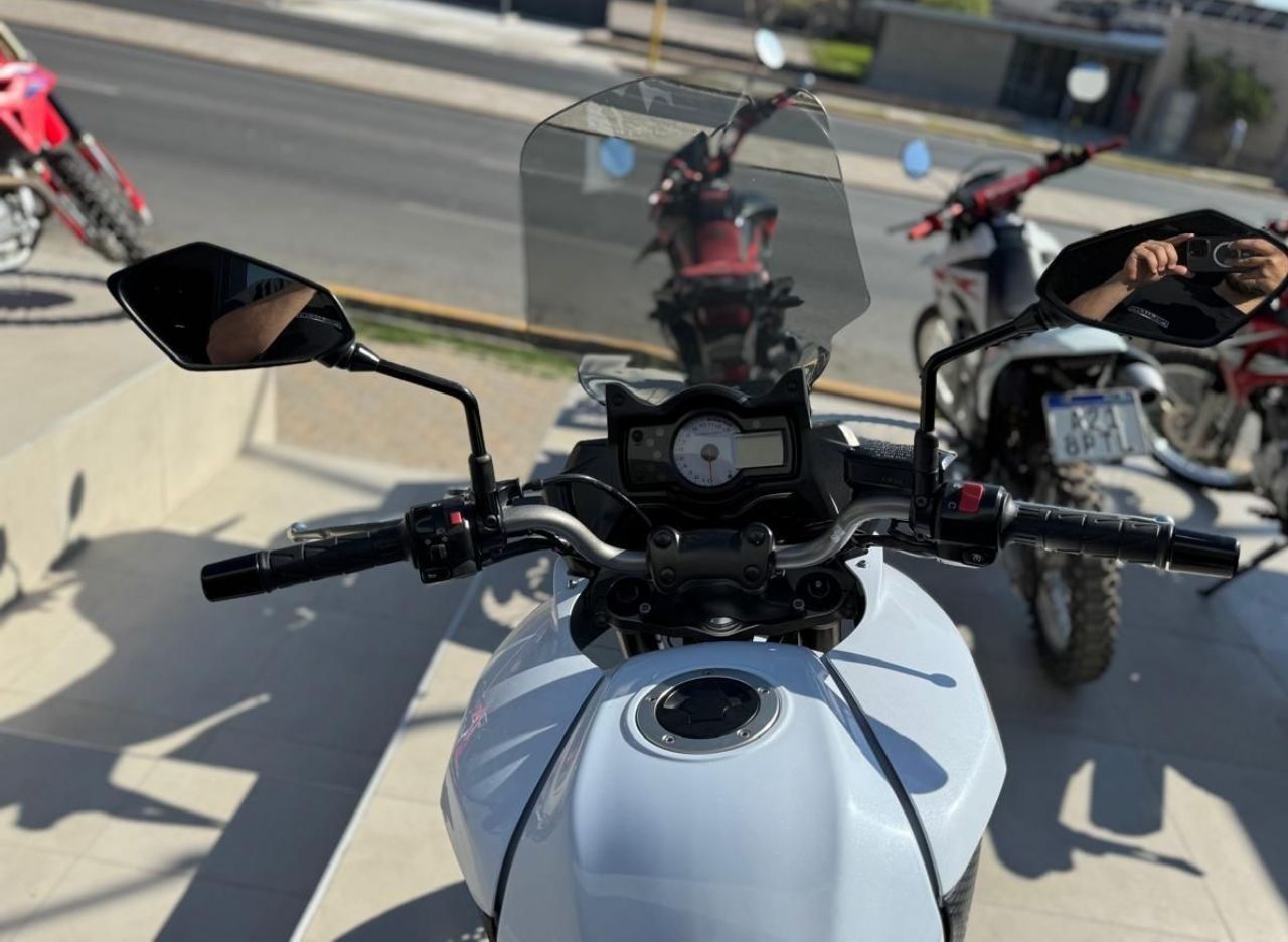 Kawasaki KLE Usada en San Juan, deRuedas