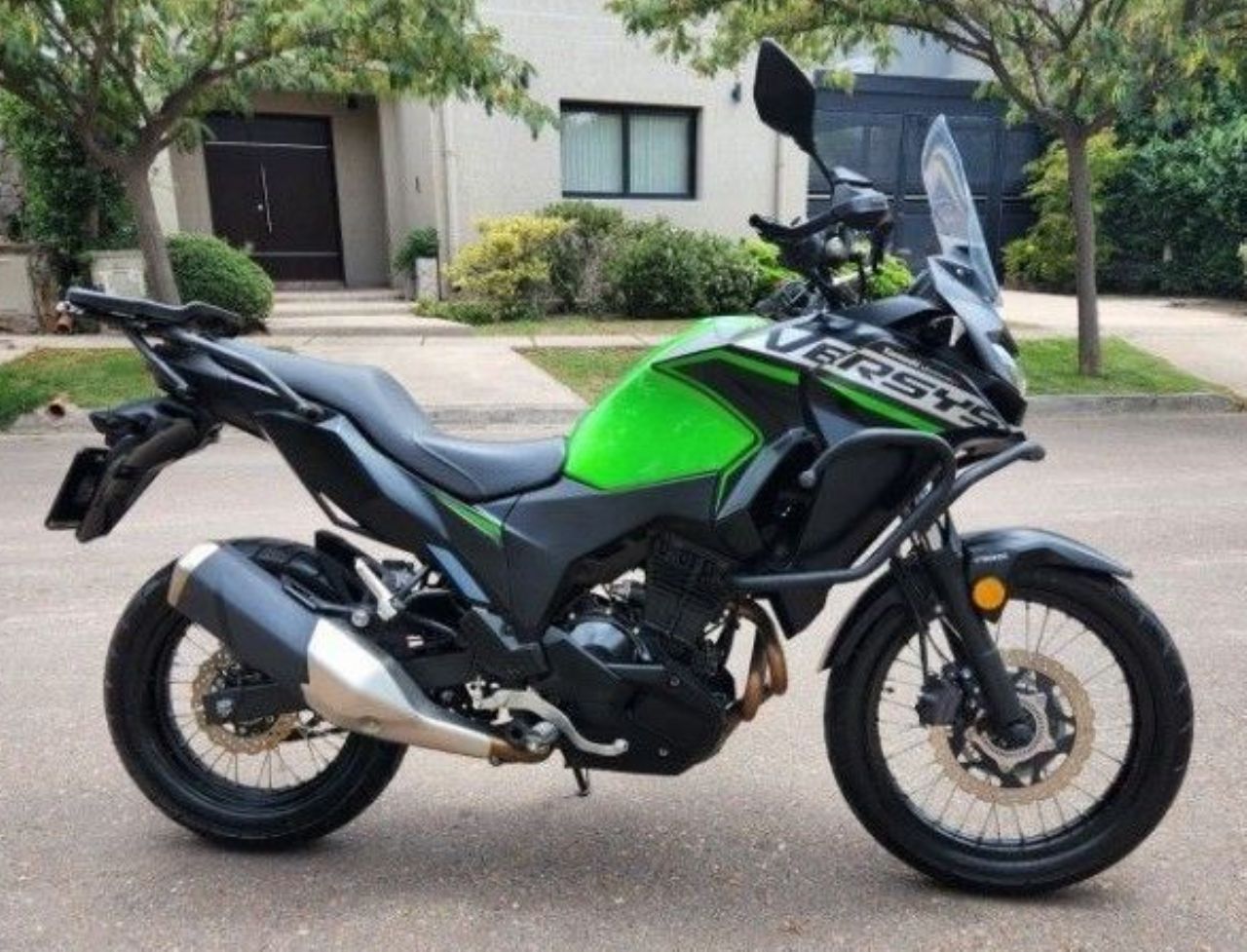 Kawasaki KLE Usada en Mendoza, deRuedas